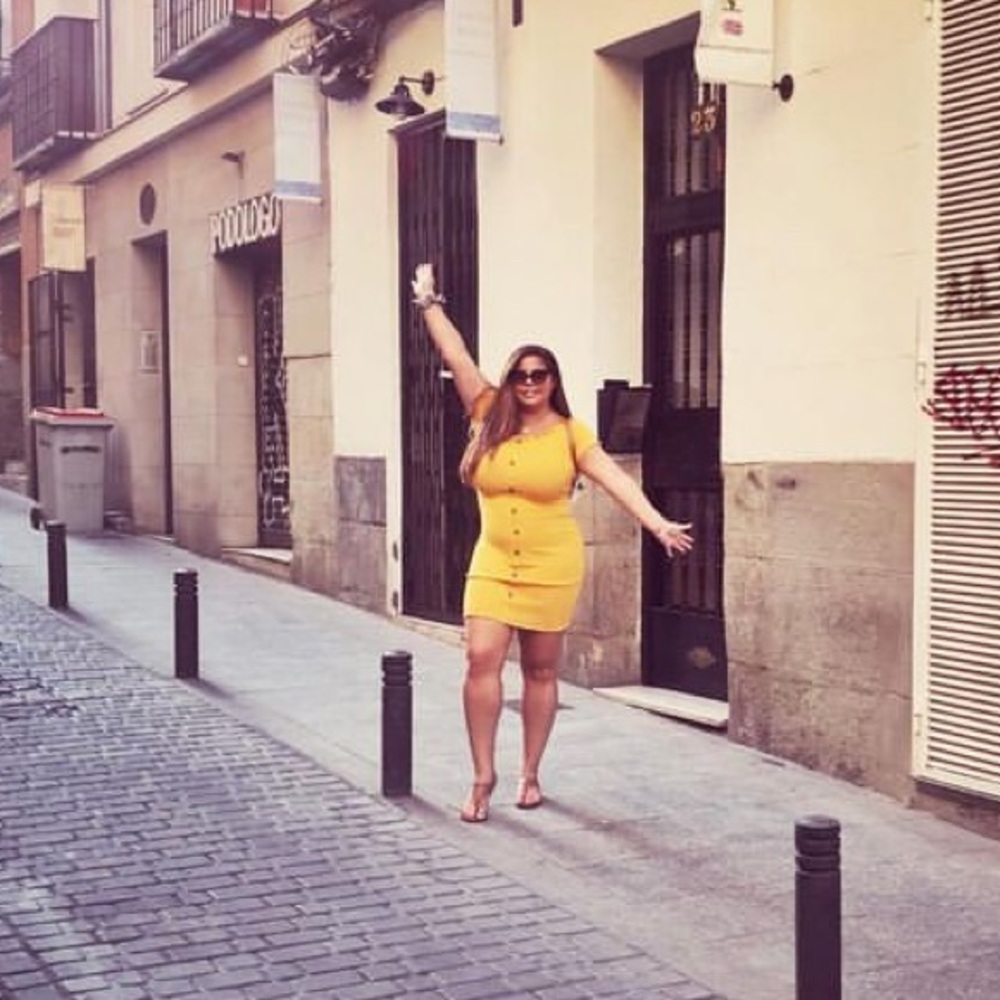 Fitted Jersey dress mustard color size xl